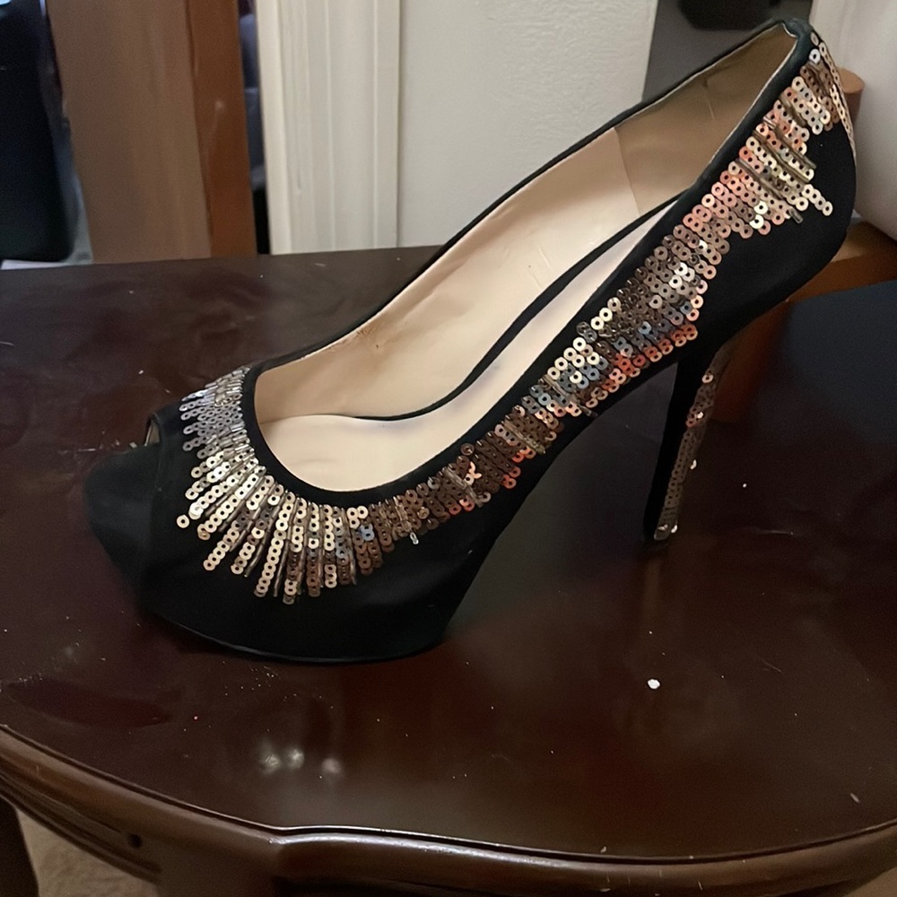 Sequin pumps!